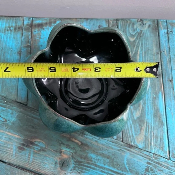 Vintage Blue Mountain Pottery Green Drip Glaze Lotus Bowl Planter - Picture 6 of 8